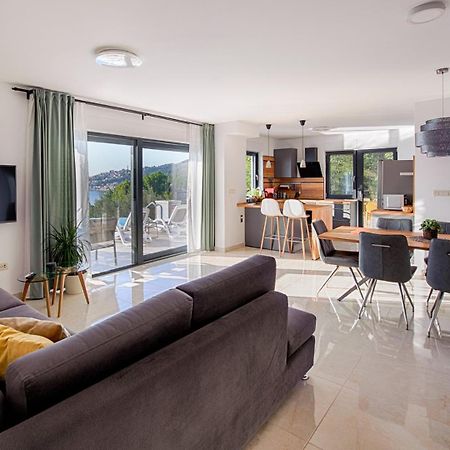 Villa Leona A Luxury Villa Near Makarska, Heated Pool Живогоще Екстер'єр фото