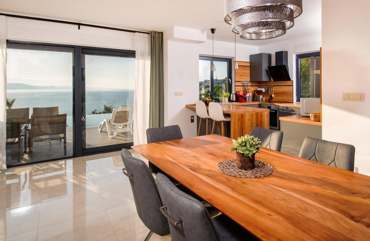 Villa Leona A Luxury Villa Near Makarska, Heated Pool Живогоще Номер фото